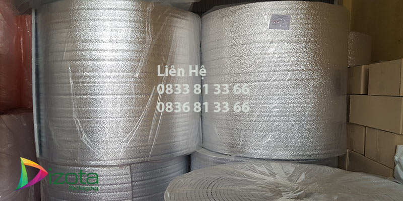 Cuộn xốp PE OPP 1,5cm tráng bạc chống nóng nhà xưởng