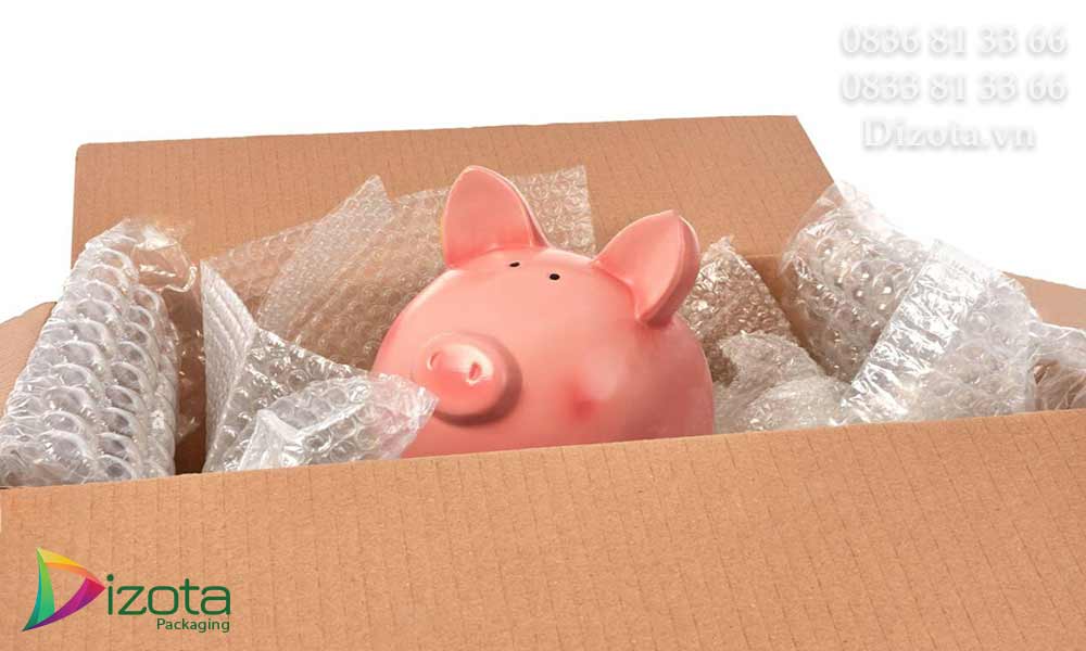 Xốp nổ đóng gói hàng hoá để chuyển bưu điện